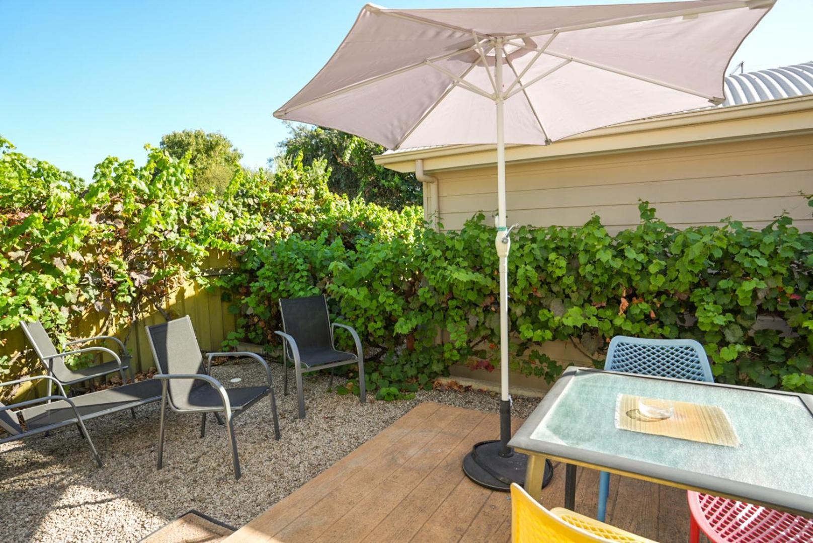 Mclaren Vale Studio Apartments Exterior photo
